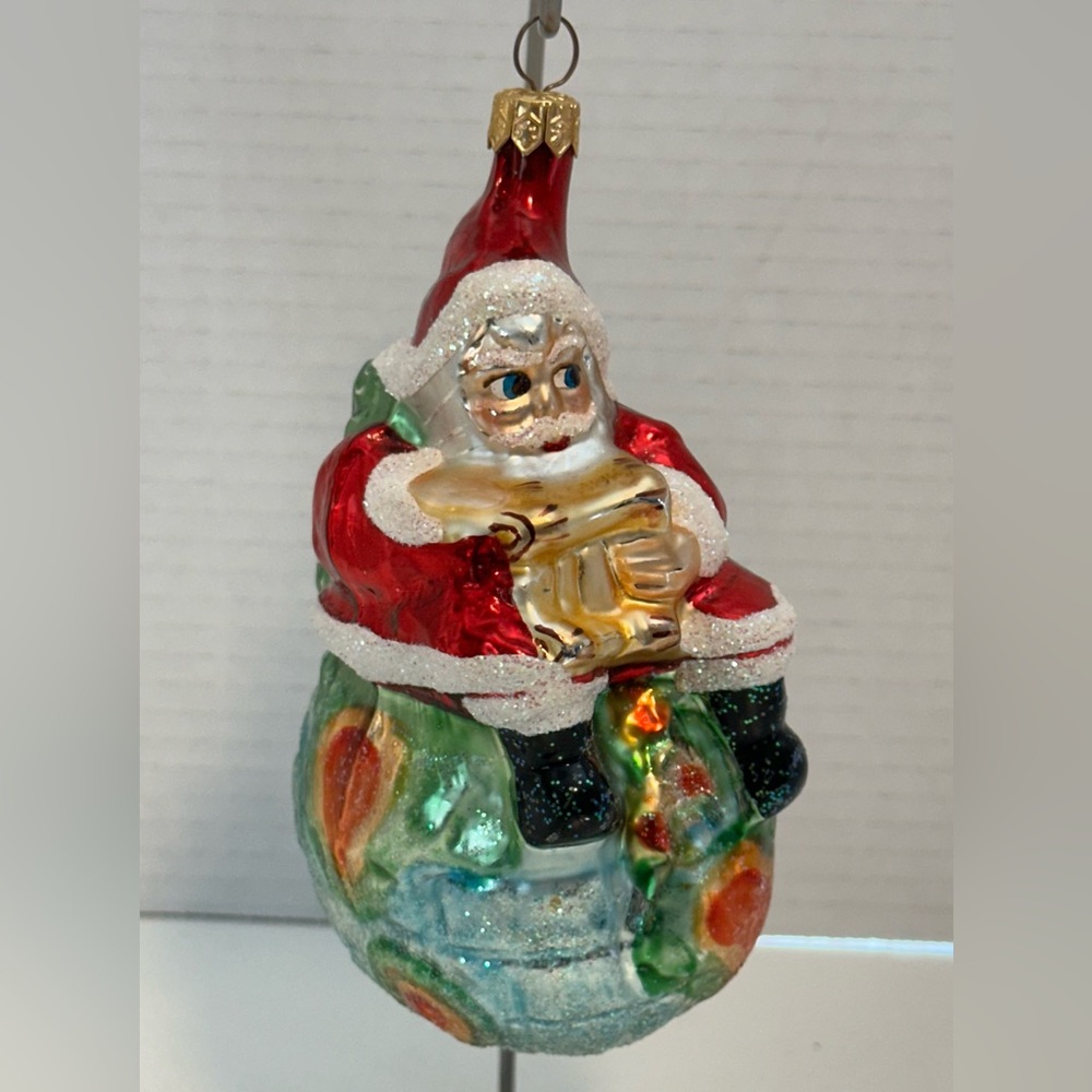 Christopher Radko 1995 Christmas Ornament  "ON TOP OF THE WORLD" No Disc Tag